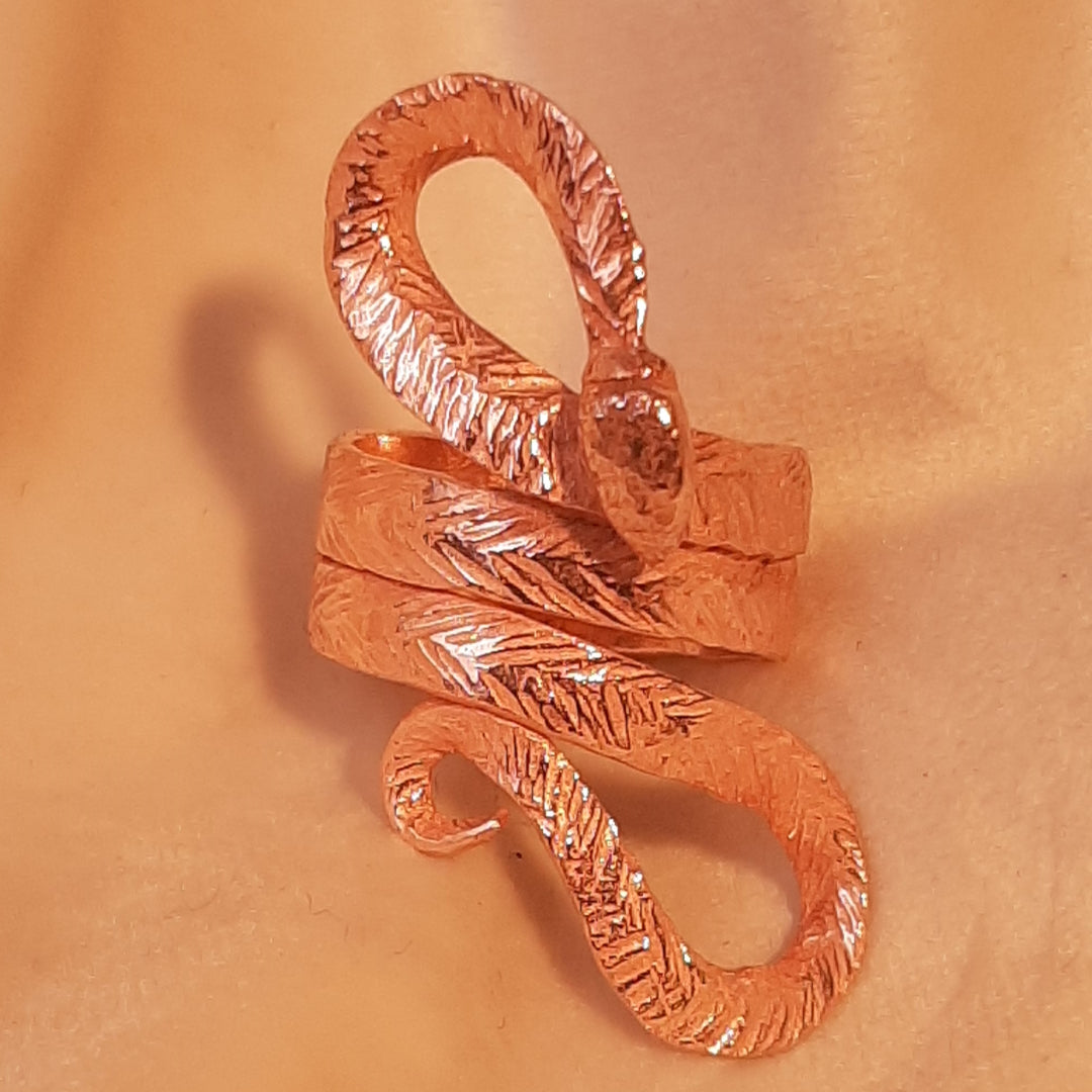 Anello in rame “Serpens Cauda”