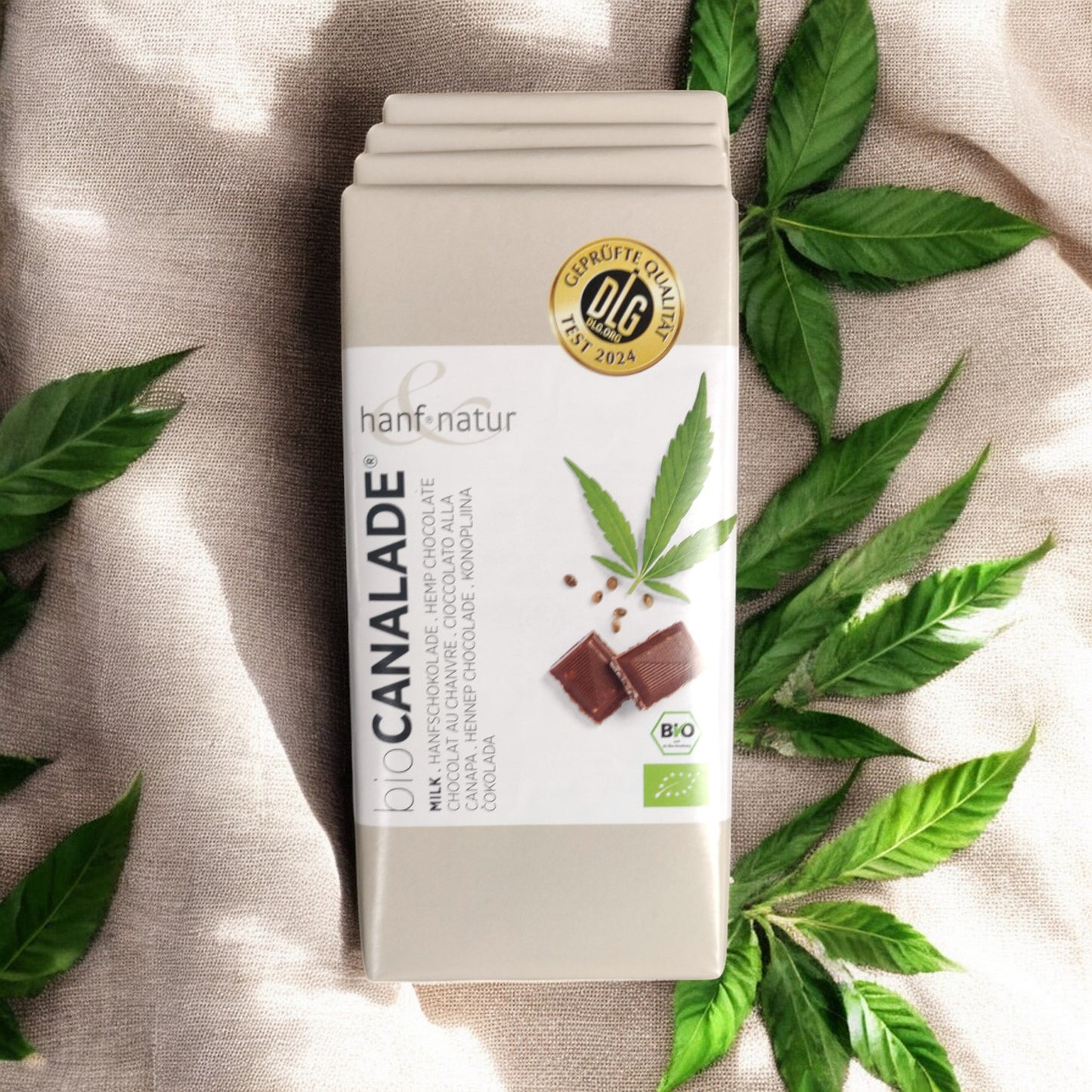 Tavoletta cioccolato al latte con semi di canapa tostati