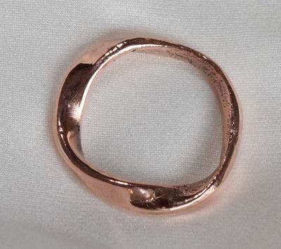 Anello in rame “Moebius”