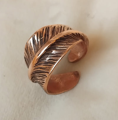 Anello in rame a foglia “Demetra”