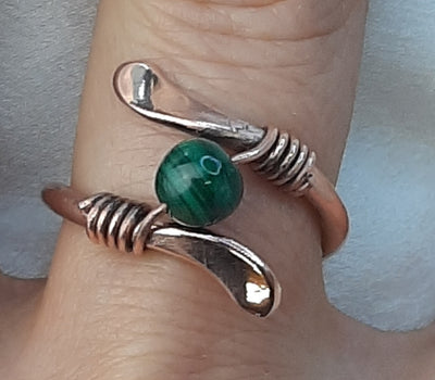 Anello in rame Celta con Malachite