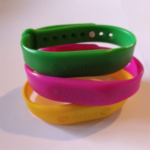 TOTUS braccialetto in silicone per il mantenimento dell’equilibrio energetico personale