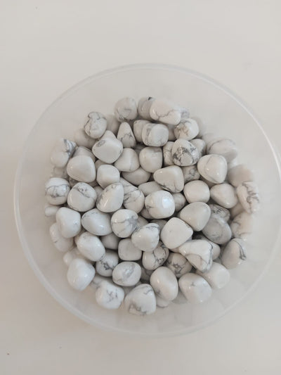 White howlite