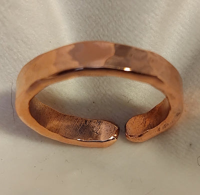 Anello in rame “Grishild”